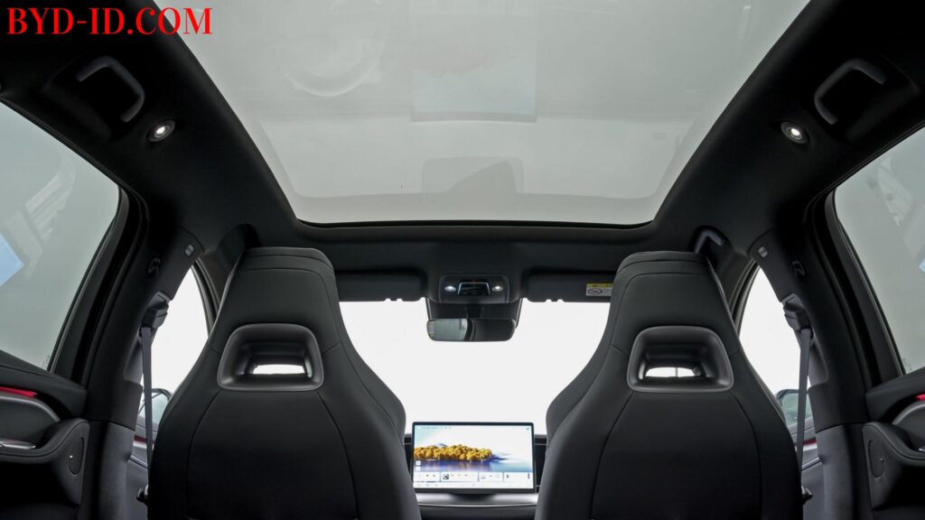 BYD Sealion 7 interior 