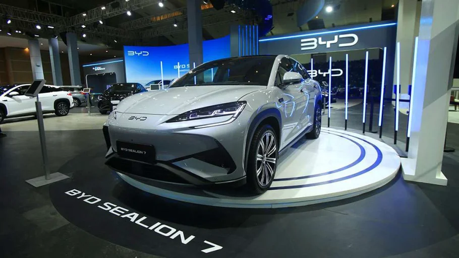 BYD SEALION 7